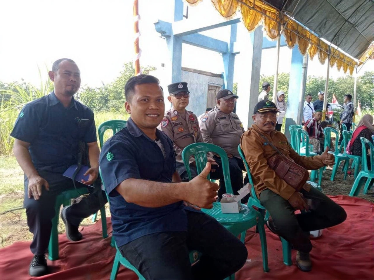 de2db0c5-05ca-421a-90e4-6f9a1978688f